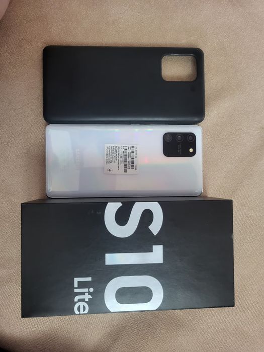 С 10 S 10 оригинал, без царапин идеально. Ремонтта болмаган.