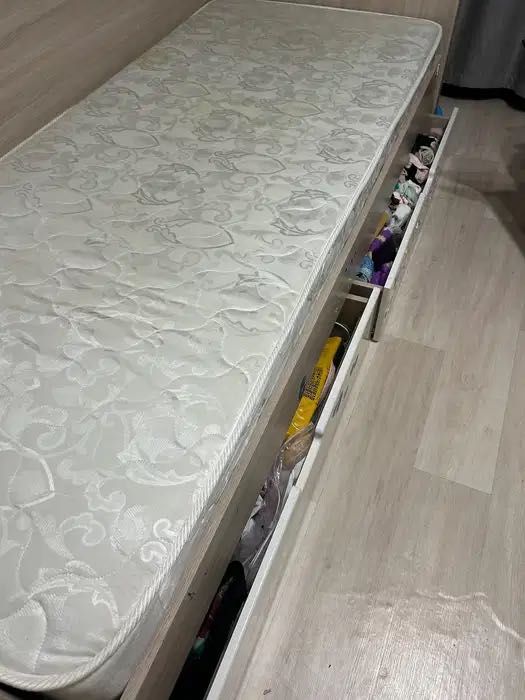 Кровать подростковая