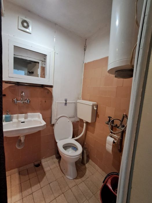 Дава се под наем Едностаен апартамент в с. Връв, Област Видин - 40 кв.м за 204 € - Снимка #3