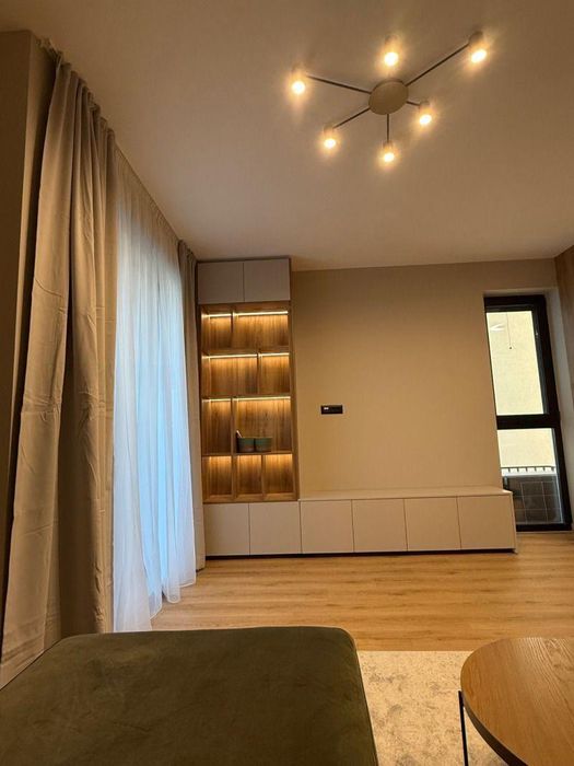 Дава се под наем Тристаен апартамент в София, Красно село - 97 кв.м за 1250 € - Снимка #2