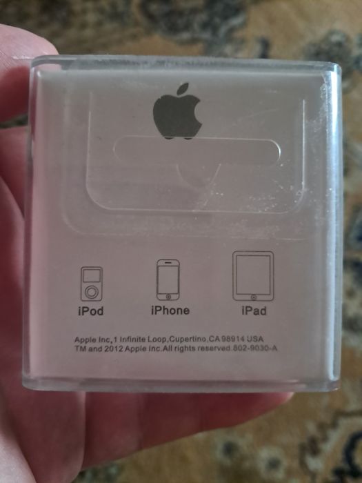 Автомобильное зарядное устройство (подходит для iPhone)