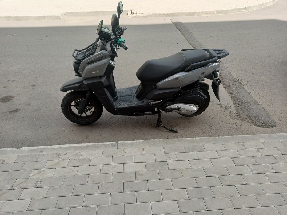 Мопед абëм 150 куб