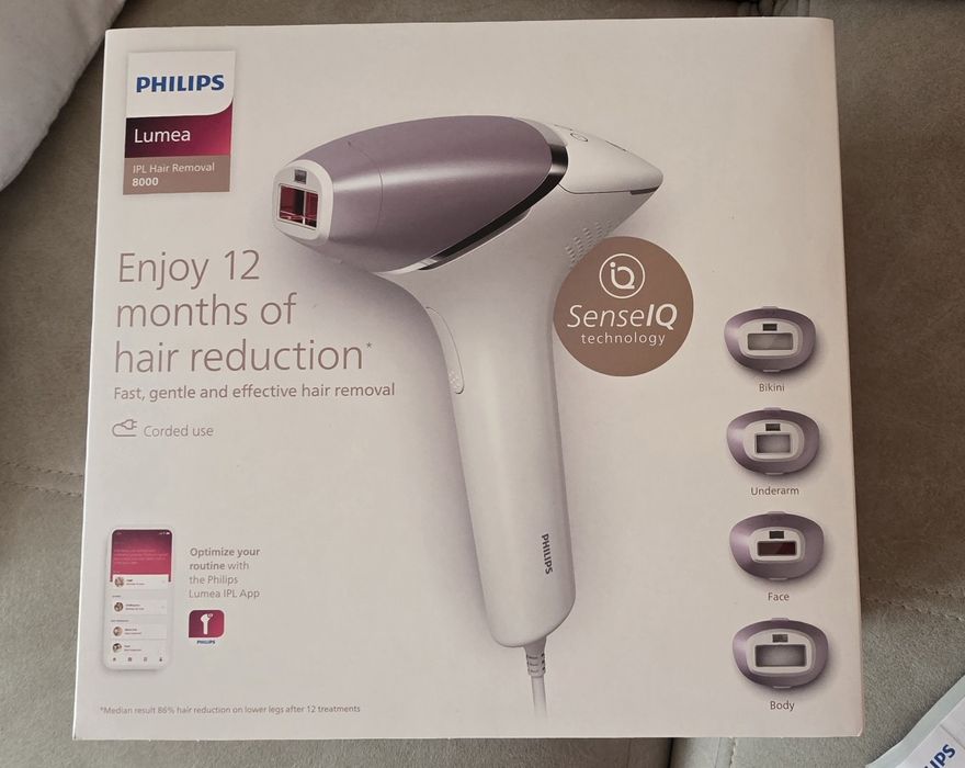 Фотоепилатор Phillips Lumea 8000