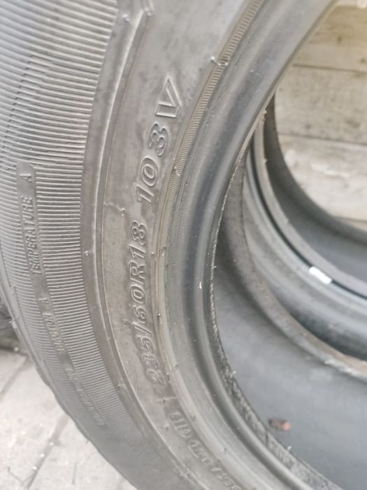 Продам резину на 18