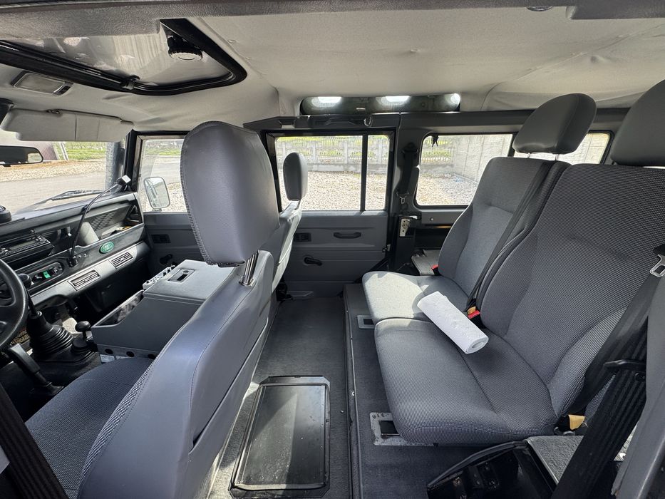 Land Rover Defender//Ovelanging
