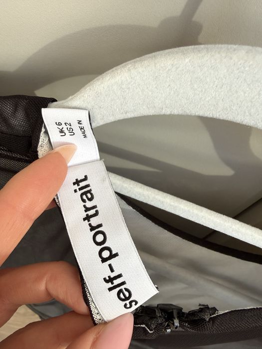 Self portrait черна рокля