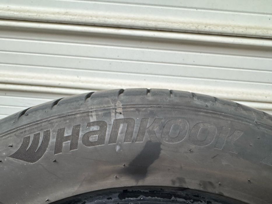 Автомобилни гуми 215 55 17 Hankook