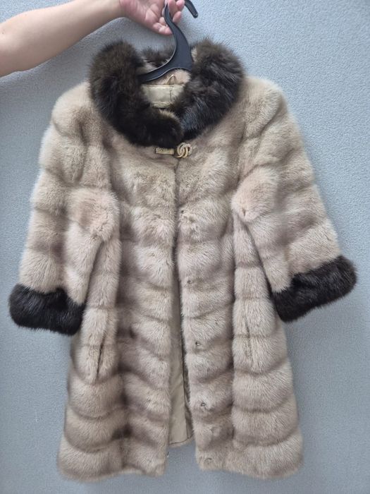 Продам Норковую шубу