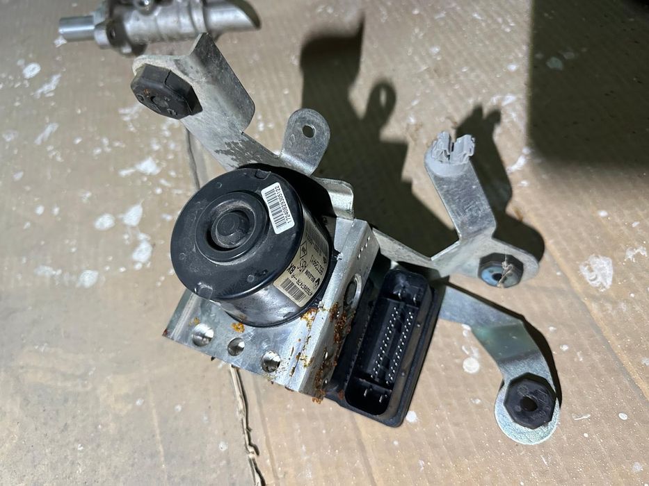 Renault Megane 2014 - части