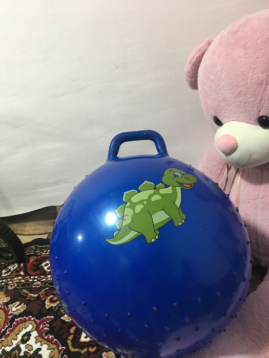 Мячик спортивный или детский. Отдам за 250.000 сум!