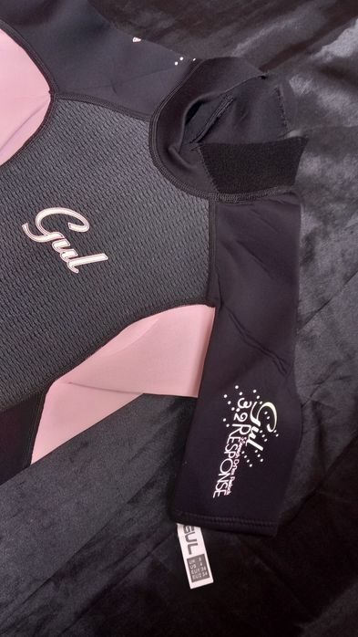 Нов дамски неопрен/wetsuit GUL S