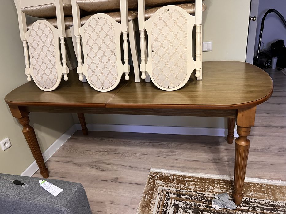 Продам стол  гост деревьян,8 стул /15000