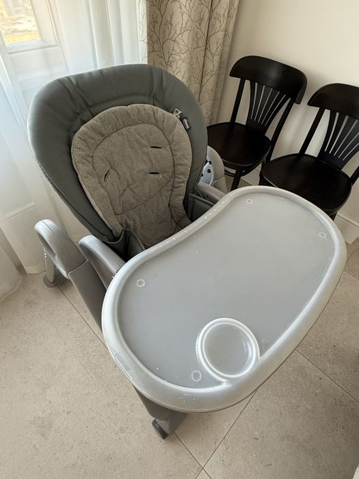 Детский стульчик Chicco magic polly relax
