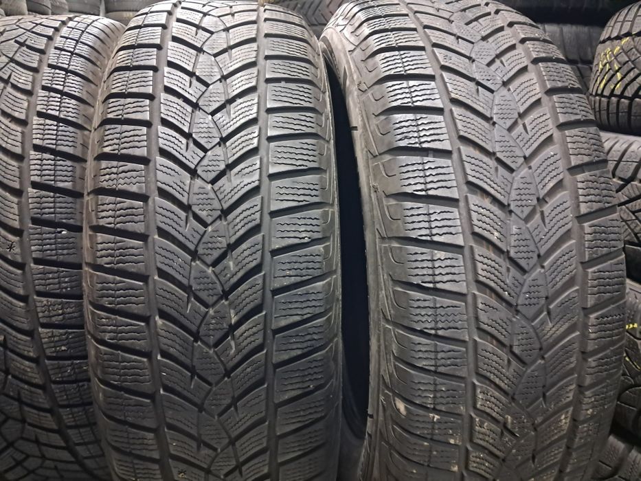 Anvelope second iarna 225 65 R17 Goodyear