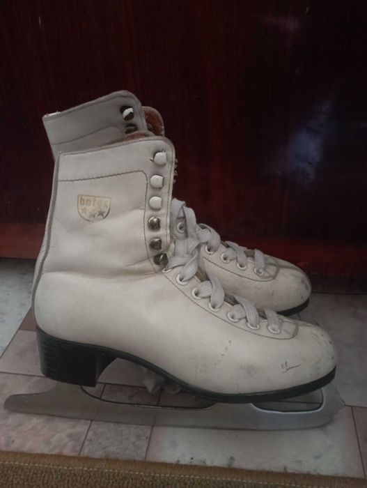 Коньки для фигурного катания botas