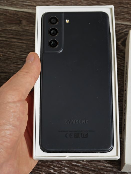 Samsung S21 FE 256 gb Ram 8 5G EAC