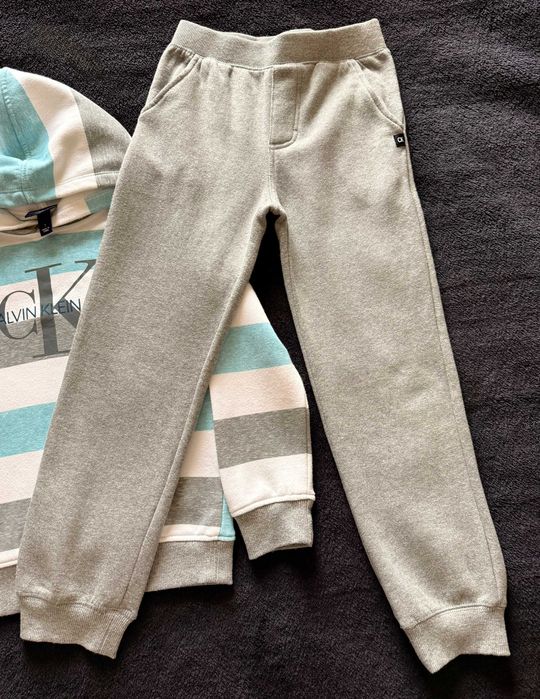 Trening pentru baieti, Calvin Klein, marime 7 ani - 122 cm