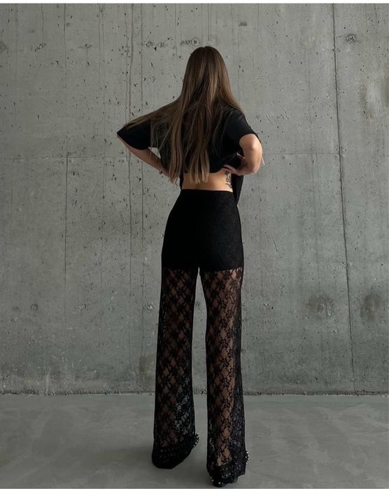 Уникален сет /комплект панталон и бюстие дантела