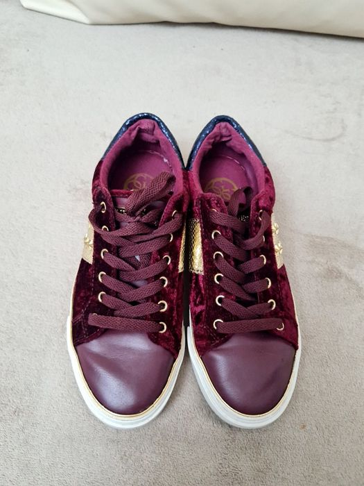 Tenisi guess originali