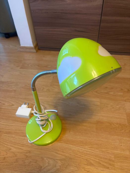 Veioza Ikea - touch pt variatia intesitatii luminii