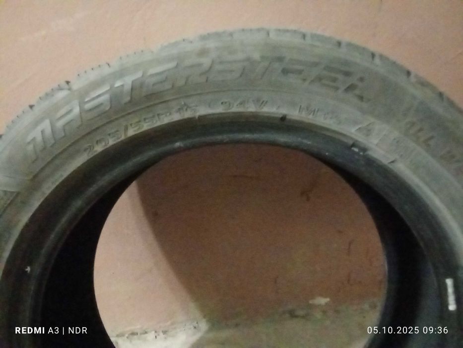 Продавам гуми втора употреба,2  бр. все сезонни,2 бр. Летни 205/55/16