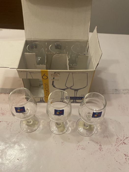 Рюмки . Французское  стекло.