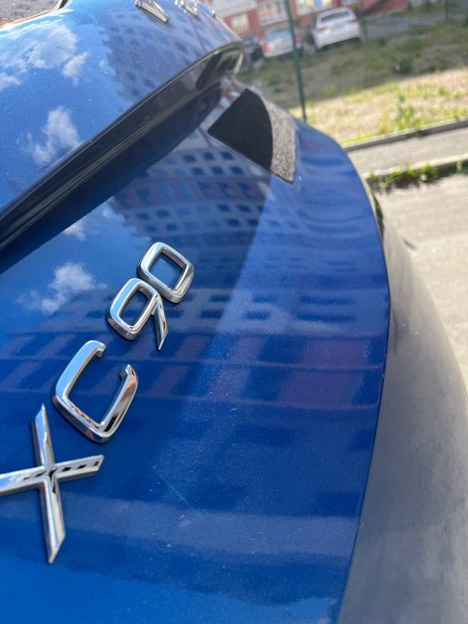 Suport plăcute înmatriculare, doua seturi, 4 placi autoadezive și scai