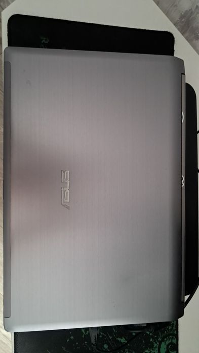 Продаётся ноутбук Asus
