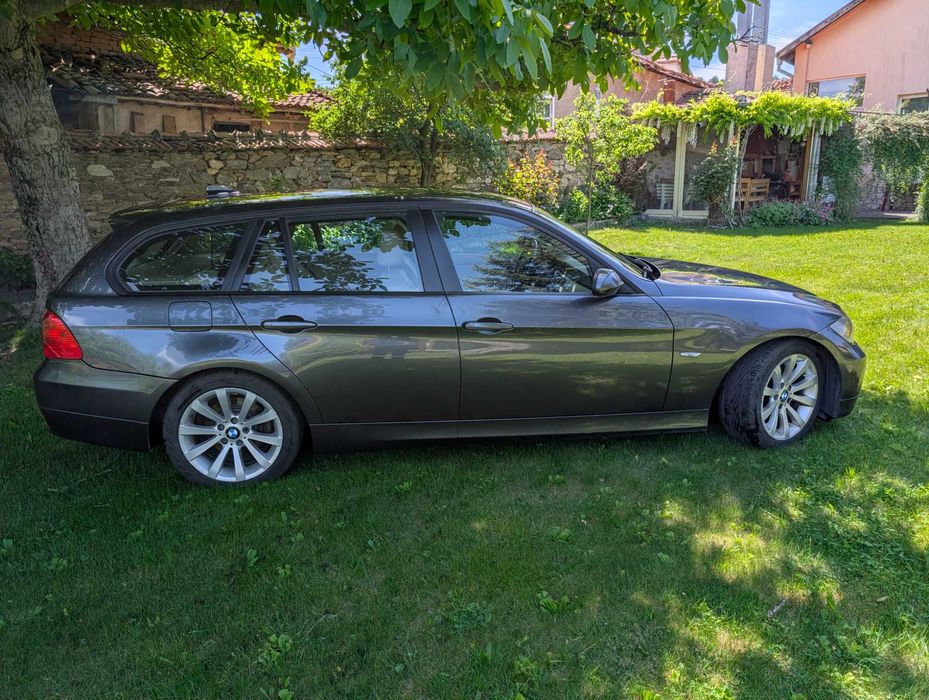 Продавам BMW E91 320D 163hp 2007г