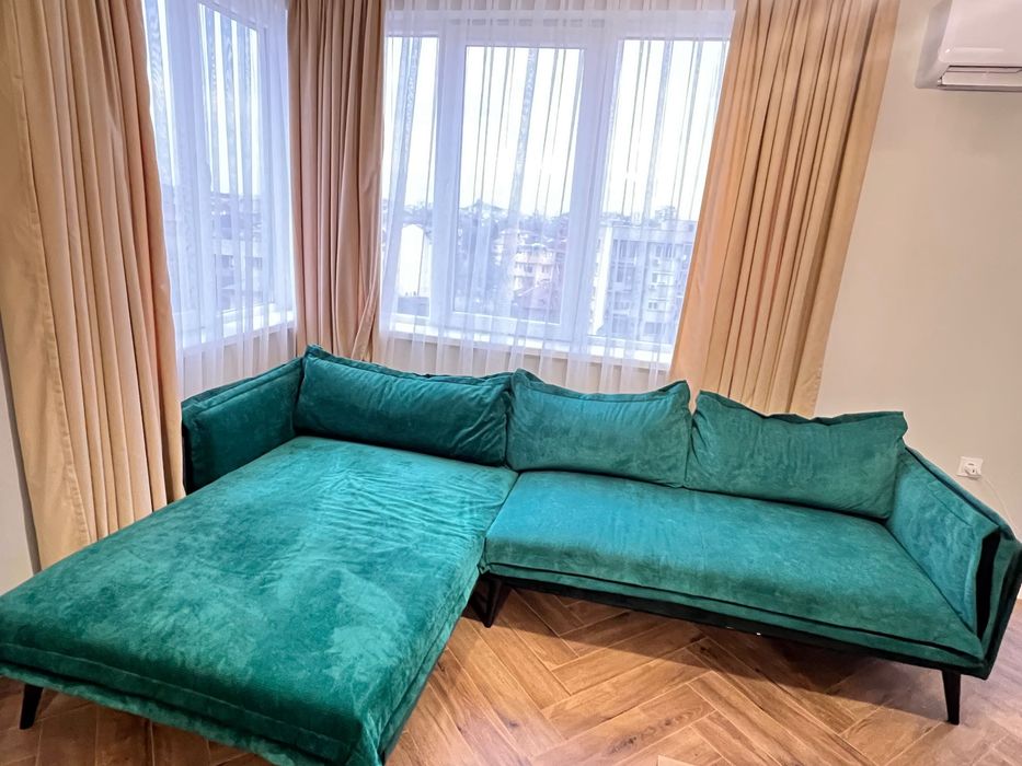 Нов ъглов зелен диван