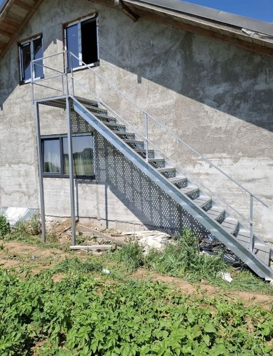 Scara metalica zincata 4mm grosime