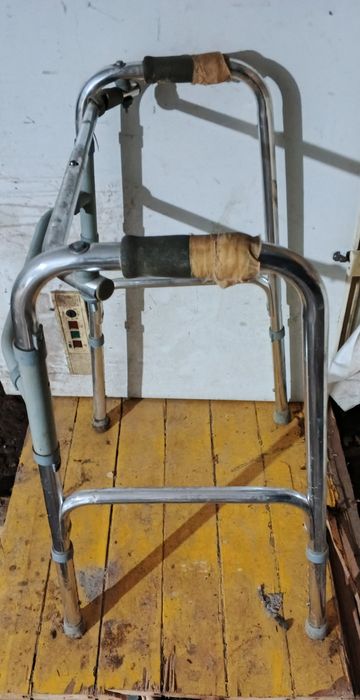 Продам ходунки для взрослых