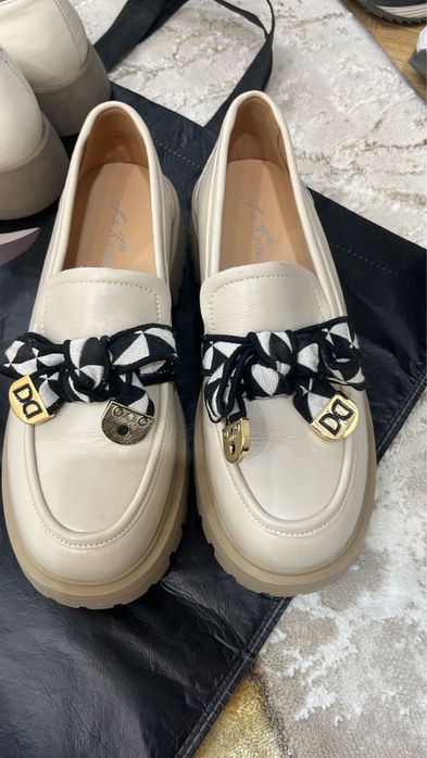 Обуви 37,38размеры