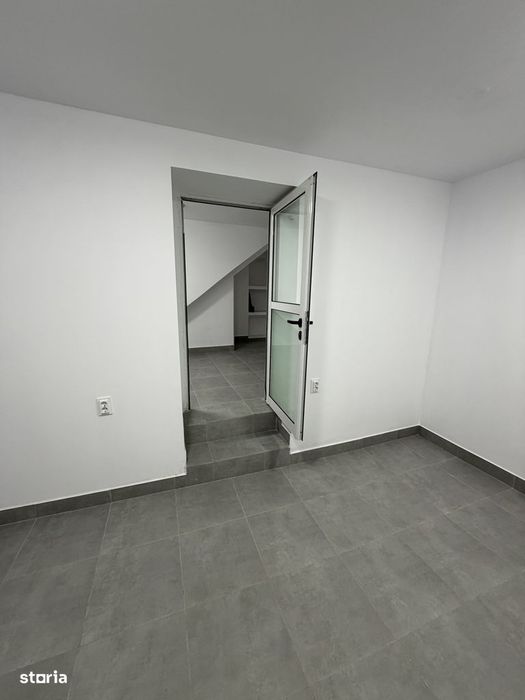 Spațiu comercial 82 mp, stradal, renovat –Str. Uranus, lângă Catedrală