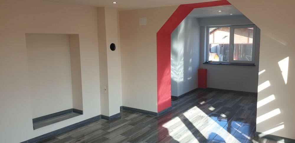 Echipă de constructori ,meseriași în finisaje interioare si exterioare