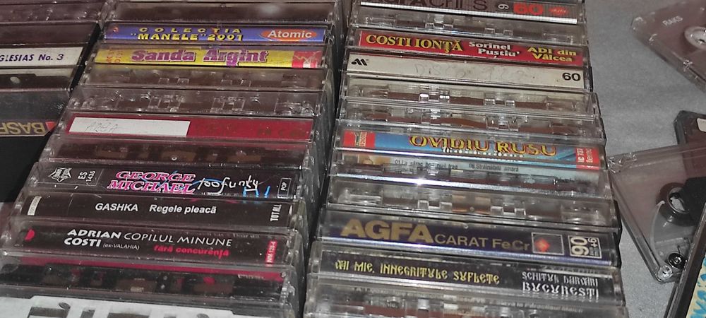 50 casete audio diverse