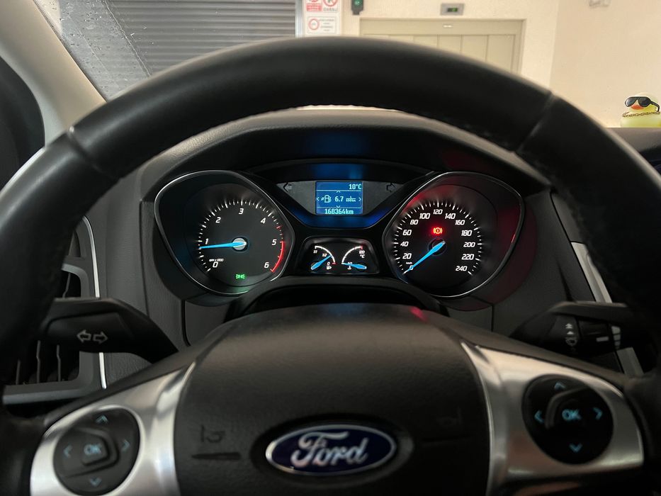 Ford focus 3 2011
