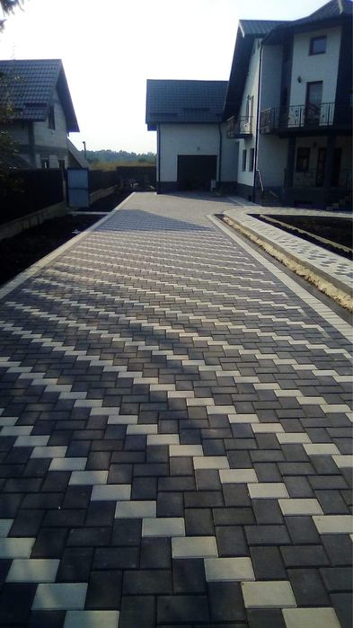 Servici de  montaj Pavaj Borduri Rigoel Dale Piatra Cubica Gardur