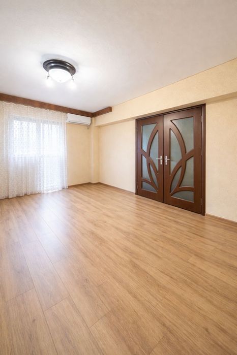 Apartament 4 camere, Calea Bucuresti, langa Electroputere Mall