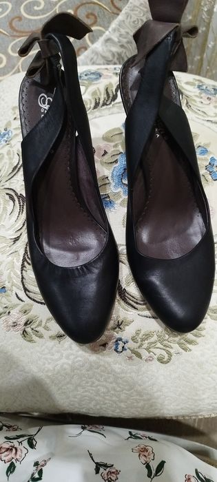 Туфли натуральная кожа 39р