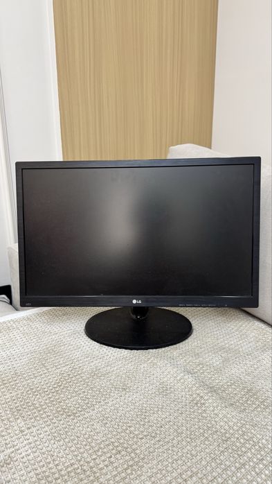 Компютернвй Манитор LG