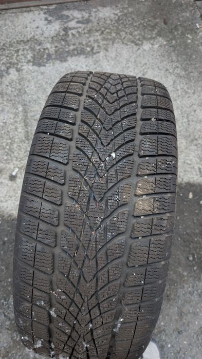 Dunlop 265/45/20 зимна 1 бр. 7.5 мм грайфер