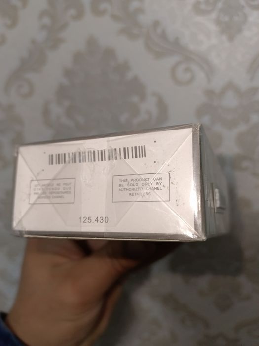 Срочно продам новый оригинал женская духи Chanel N⁰5