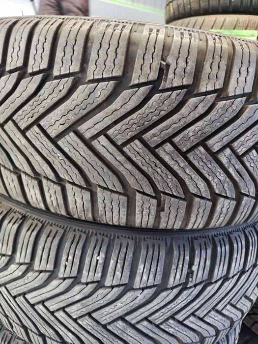 4 бр зимни 225/45/17 Michelin