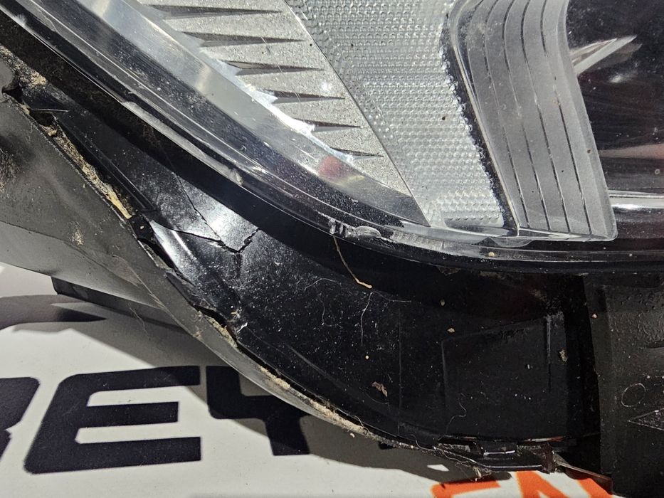 Far dreapta led Volvo XC 60 XC60 dupa 2018 cod 31420412