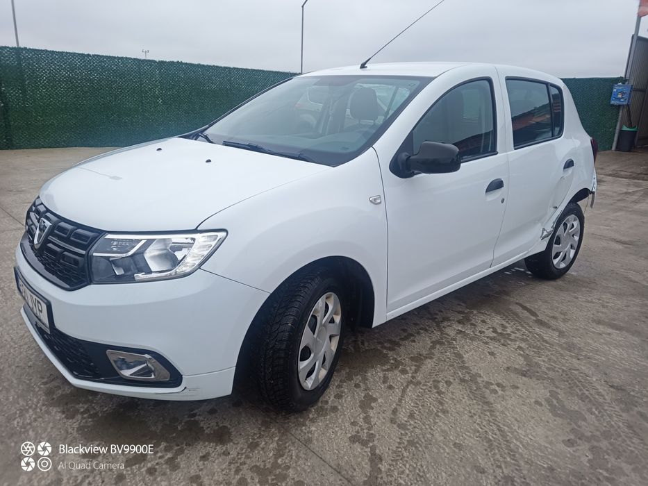 Dacia Sandero 2017 54000 km se deplasează pe orice distanță