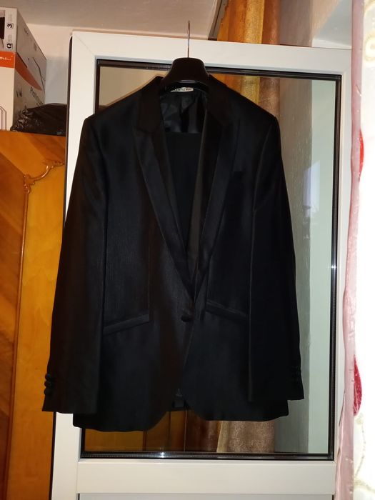Costum doua piese negru!