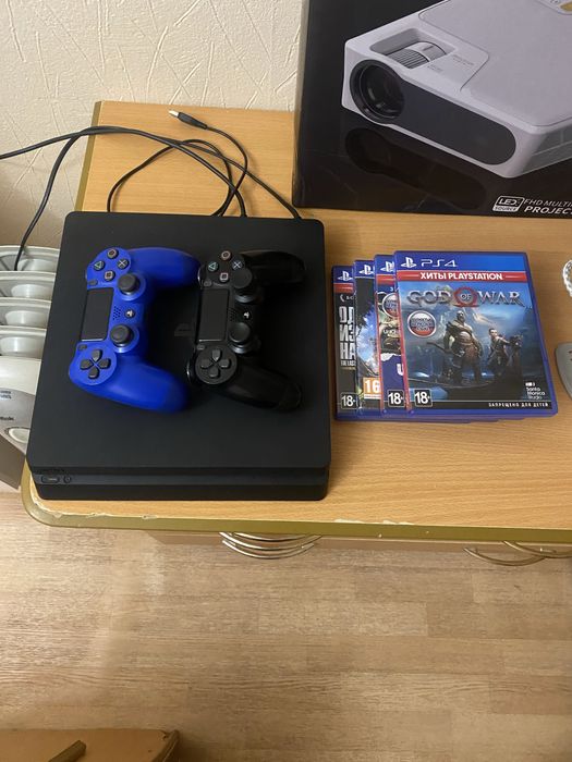 Продам playstation 4