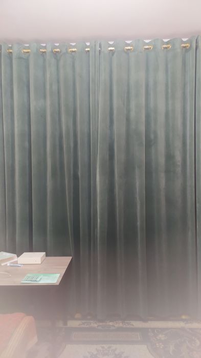 Перде сатылады айнага