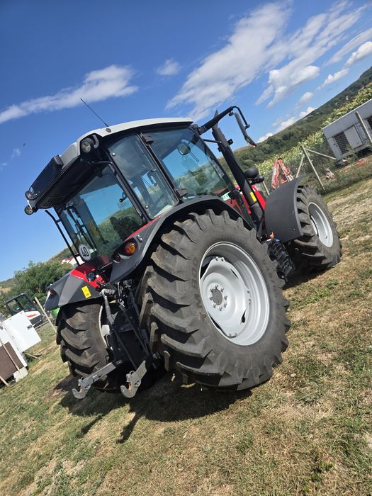 Massey ferguson M4708
